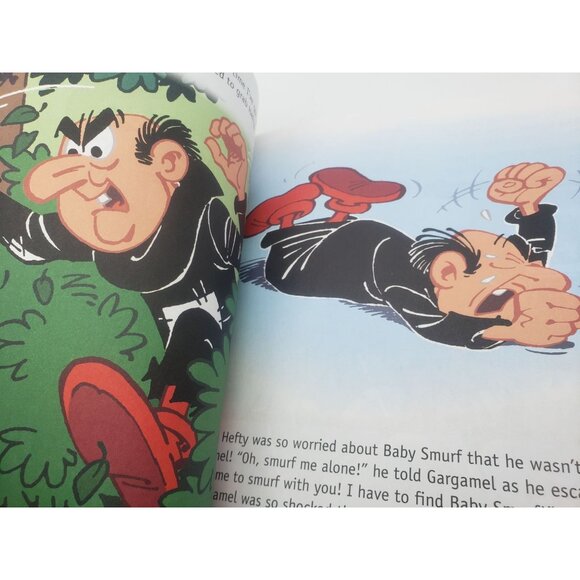 The Smurfs Welcome Baby Smurf Childrens Book First Edition - Picture 5 of 7